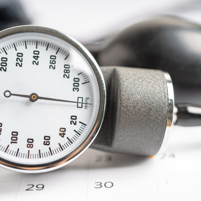 Yüksek Tansiyon Sessiz İlerler mi? Evde Tansiyon Kaç Olmalı?